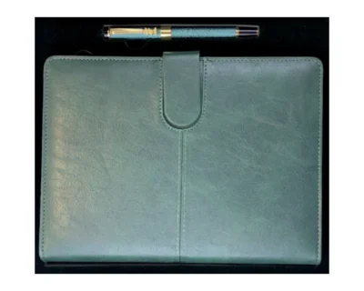 Coffret Agenda + Stylo 16x22 cm Couverture Rigide Simili Cuir coffret 16x22cm 1005-32 - Coffret Agenda + Stylo 16x22 cm Couverture Rigide Simili Cuir